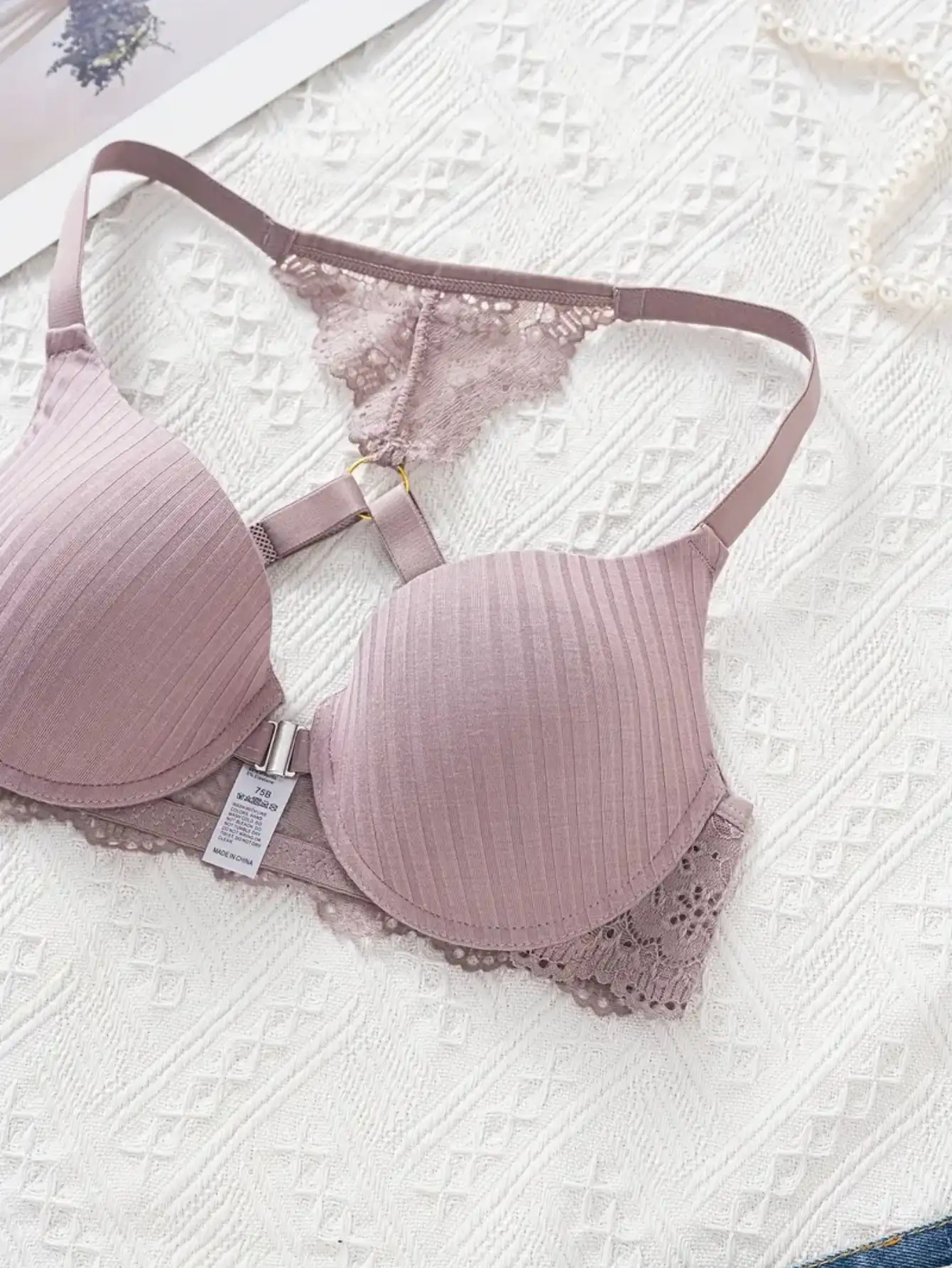 3-piece set of French-style front-closure push-up bras