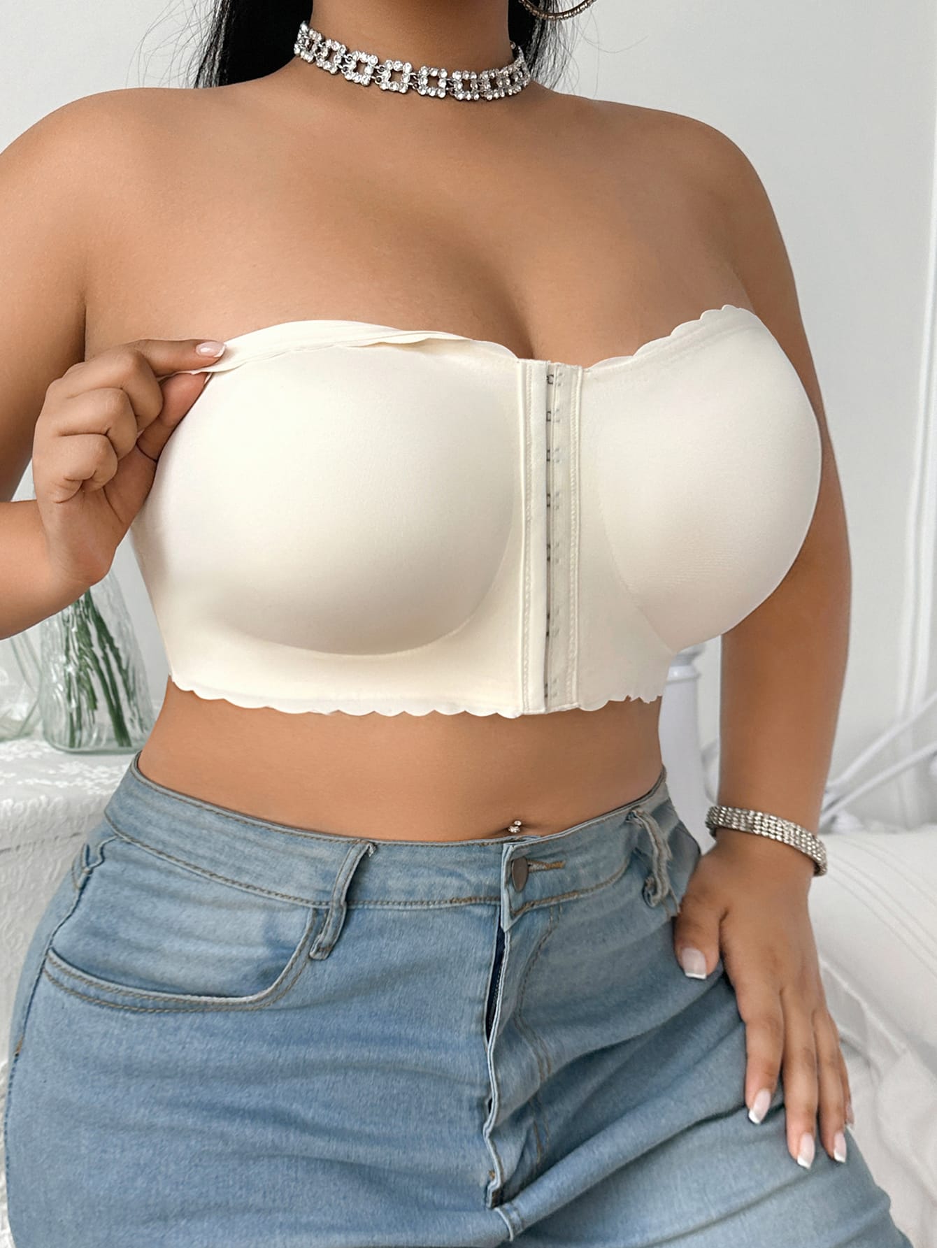 Non-slip large size front buckle tube top